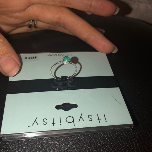 Sterling Silver Ring - Picture 3 of 3